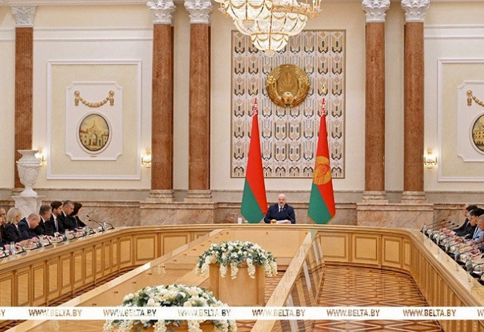 Народное единство, жемчужина православия, доклад по таможне и интервью «Разведчику». Итоги недели Президента