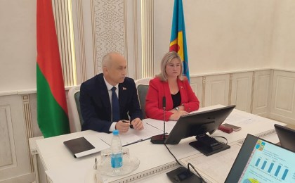 Развитие рынка труда, патриотическое воспитание молодежи - эти и другие вопросы рассмотрели на очередном заседании сессии Кобринского районного Совета депутатов