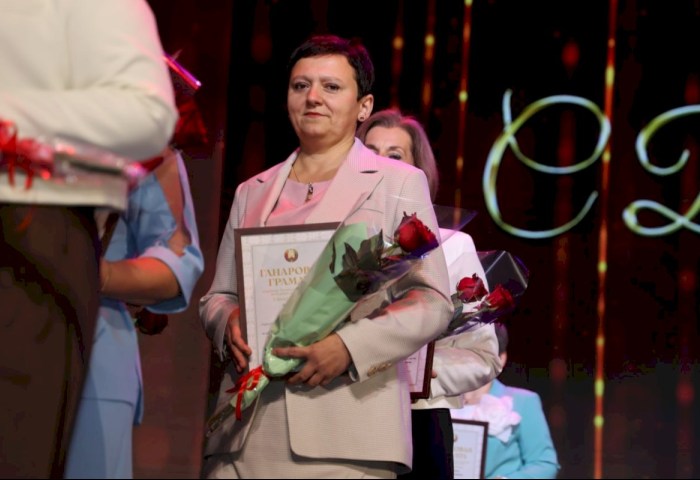 Педагог –  важное слово для каждого человека: праздничный концерт, посвященный Дню учителя, прошел в Кобринском Дворце культуры