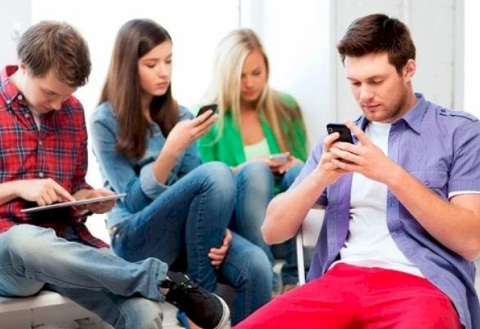 Цифровая зависимость: как вернуть контроль над жизнью - узнали у специалистов