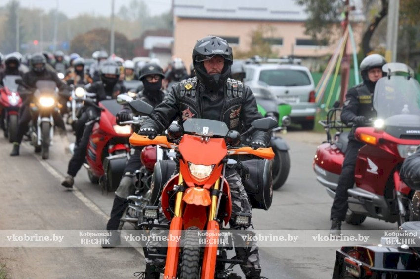 Закрытие мотосезона 2025 в Кобрине - более 200 байков, конкурсы и посещение детских домов
