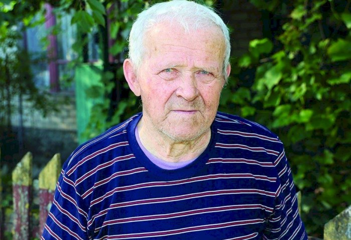 Житель д. Октябрь Николай Кирилюк в свой 91 год сохраняет бодрость духа и гордится своей страной