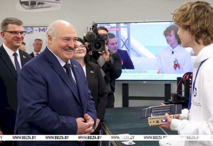 Кадры, большая сделка с США, экономическая стратегия, порядок на АЗС и юные Кулибины. Итоги недели Президента
