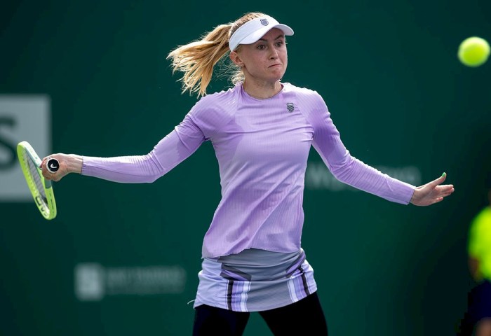 Белорусская теннисистка начала с победы в паре на турнире в Гонконге