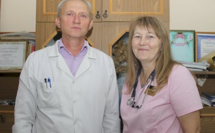 Герои в белых халатах - уже 30 лет Александр и Любовь Дейко работают в Дивинской участковой больнице
