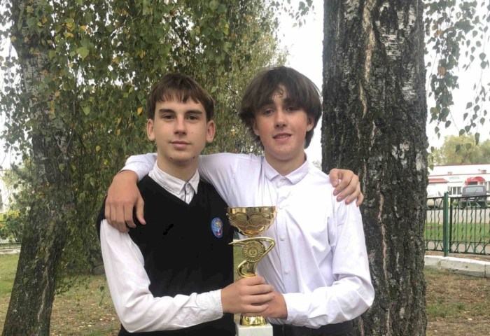 Большой футбол малой родины, или как Хидринские футболисты виртуозно обыграли четыре команды