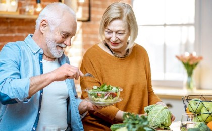 Особенно важно для тех, кому за 60 лет: какие продукты поддерживают здоровье костей и мышц