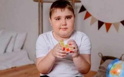 Десятилетнему мозырянину Артему Корбалю нужна помощь в борьбе с редким заболеванием