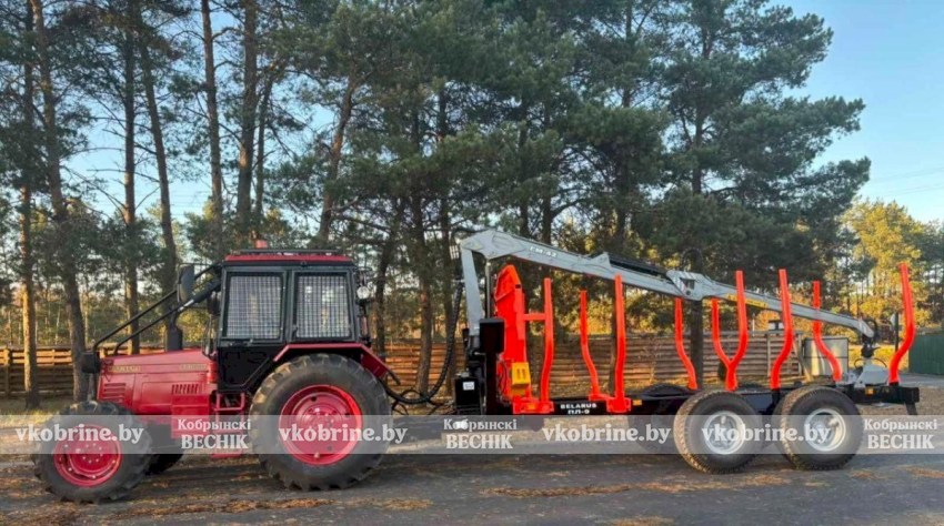 Подарок к 7 ноября - автопарк Кобринского опытного лесхоза пополнился новой техникой
