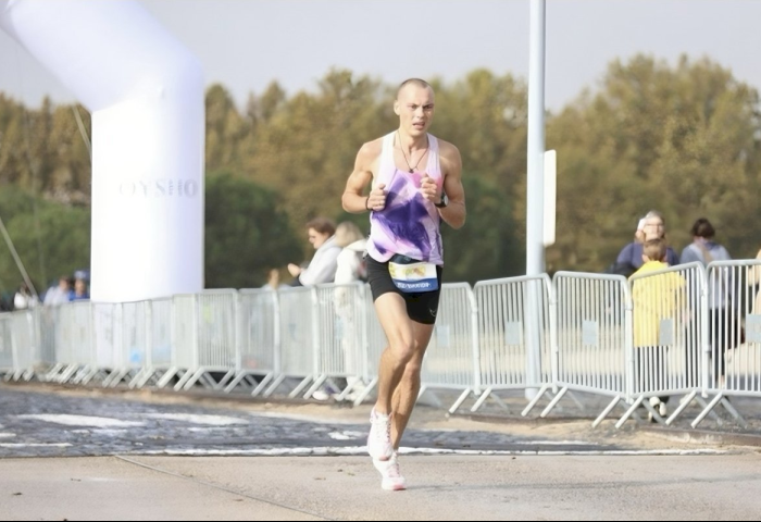 42,2 километра за 160 минут: достижение кобринчанина Антона Савченко на марафоне в Португалии