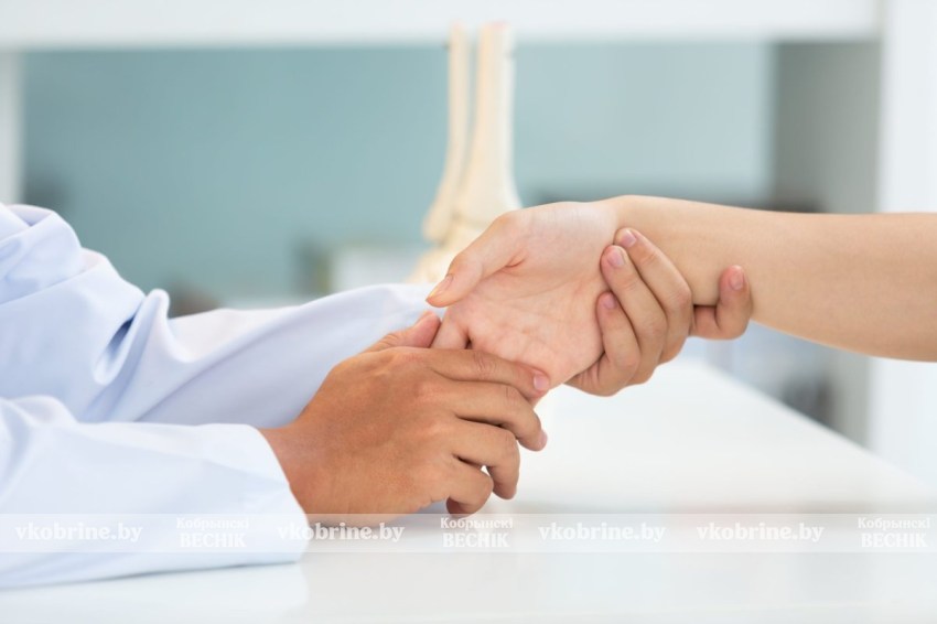 Почему появляется хруст в суставах, объяснила нутрициолог