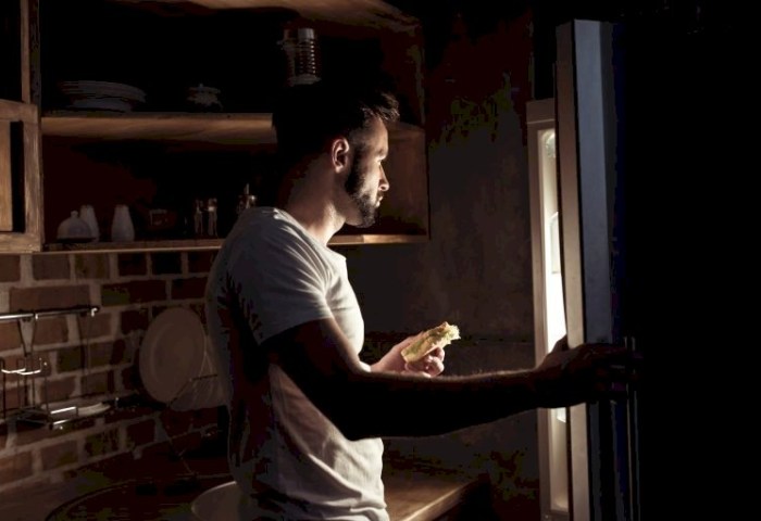 Что можно есть перед сном, чтобы лучше спать: советы сомнолога