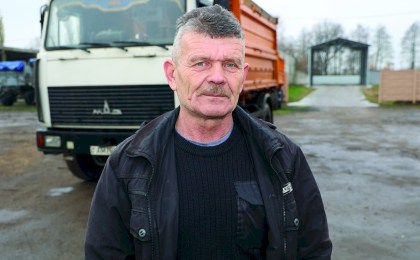 Водитель ОАО «Покровский» Николай Демянчук: «Руль - дело привычное, остается только трудиться»