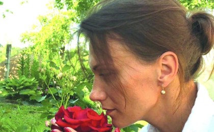 Там, где расцветают мечты: история кобринчанки Екатерины Евчук и ее розария