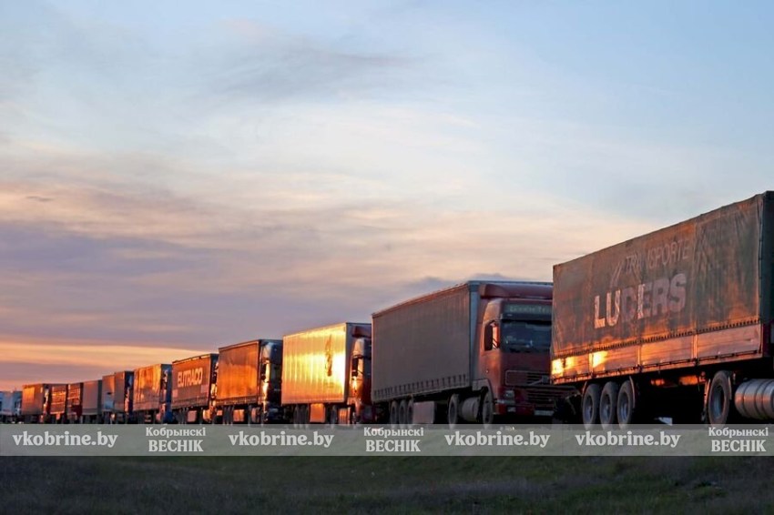 Польша откроет два пункта пропуска на границе с Беларусью — дата уже известна