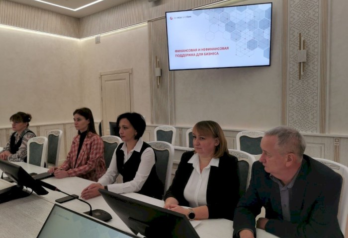 «Новации в помощь бизнесу»: в Кобрине обсудили актуальные вопросы поддержки предпринимательства