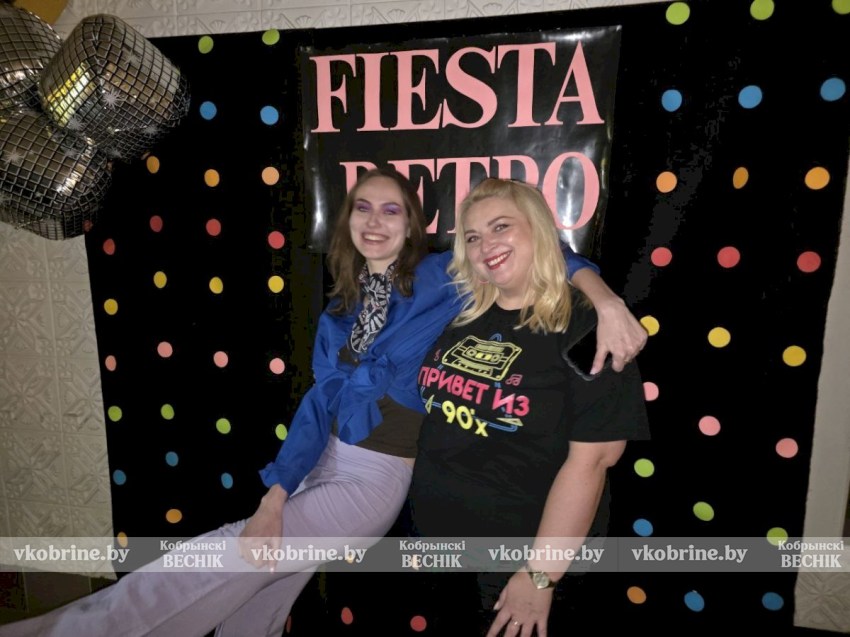 Сельская дискотека в стиле 90-х отгремела в агрогородке Батчи (ВИДЕО)