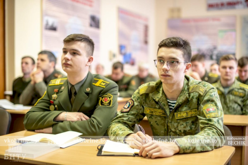 Военный финансист - профессия актуальная. Узнали пошаговую инструкцию, как стать востребованным специалистом