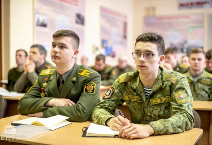 Военный финансист - профессия актуальная. Узнали пошаговую инструкцию, как стать востребованным специалистом