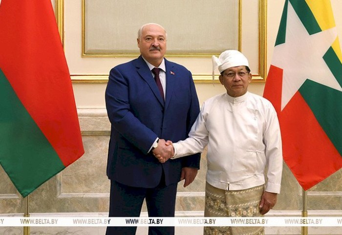 Хождение за три моря и подготовка к ВНС. Итоги недели Президента и подробности большой командировки