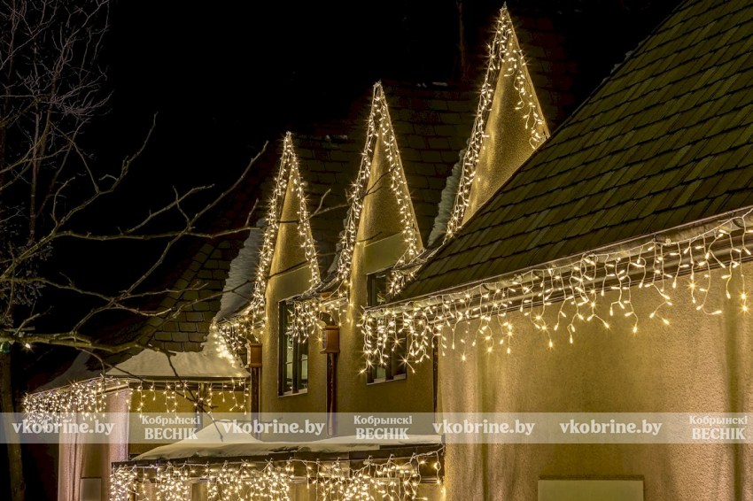 Можно ли вешать гирлянды на окна в Беларуси? Разбираем, за что реально могут оштрафовать