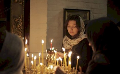 Православные верующие отмечают Введение во храм Пресвятой Богородицы