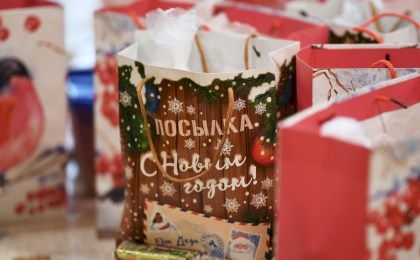 Узнали, как выбрать безопасный сладкий подарок ребенку на Новый год