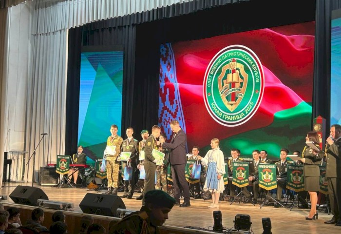 Наследники героев: как школьники Дивина чтят мужество защитников границ