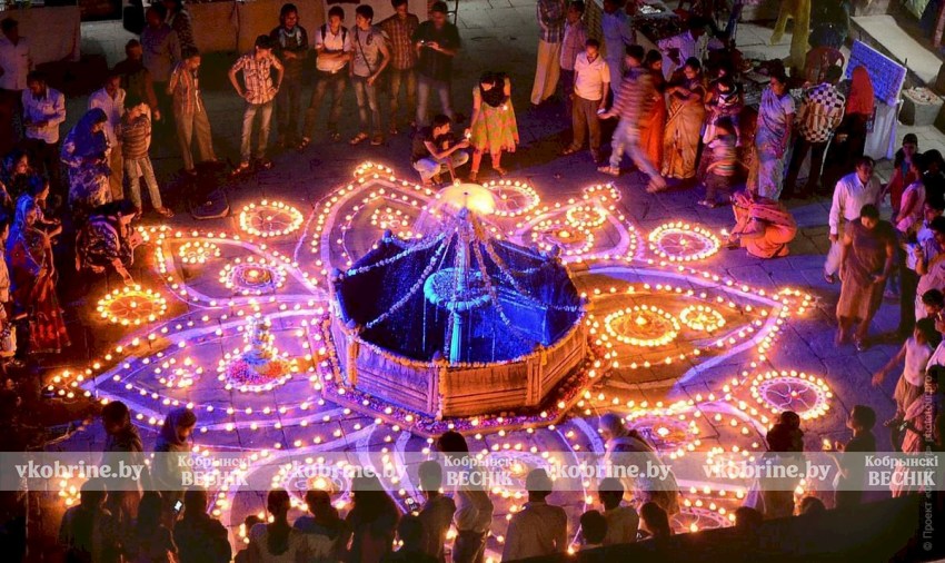 Праздник на кладбище и камни в подарках — топ-10 неожиданных новогодних традиций мира