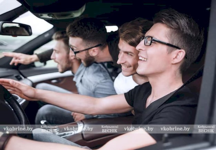 Не делайте так в машине: 5 табу для пассажиров