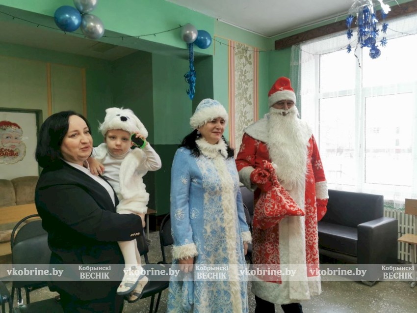 Особое время для особых встреч: как в приюте в д. Оса зажигались детские улыбки