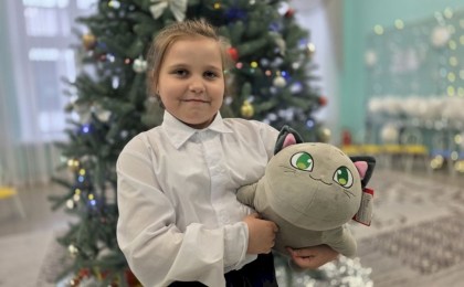 Более 300 желаний школьников Кобринщины исполнили помощники Деда Мороза в рамках акции «Елка желаний» (Фото и видео)