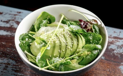 Цветовой эксперимент на кухне: 3 неожиданных зеленых рецепта