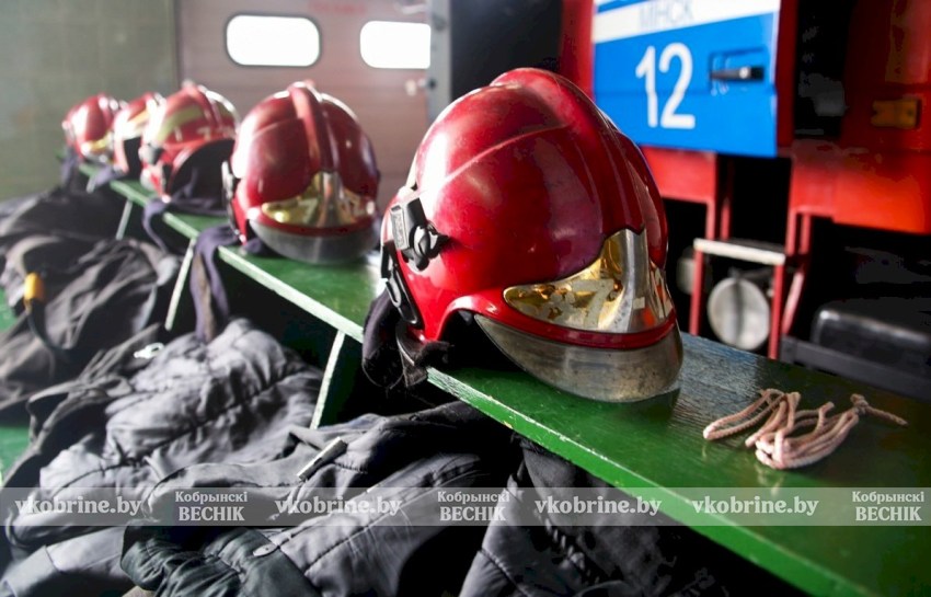 Поздравление руководства Кобринского района с Днем спасателя!