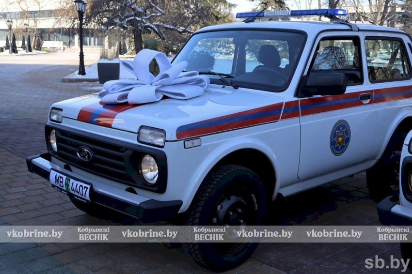 Там, где другие не пройдут: автопарк Кобринских спасателей пополнила легендарная Lada Niva