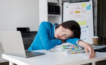 Ученые советуют заканчивать рабочий день в это время — мозг уже не работает