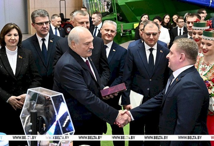 Проверка боеготовности, Совет мира, Знак качества и важные кадры. Итоги недели Президента