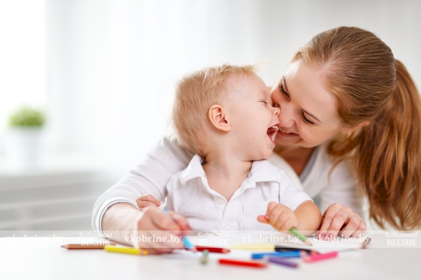 Свыше 1000 рублей: в Беларуси с февраля повысят пособия по уходу за детьми до 3 лет