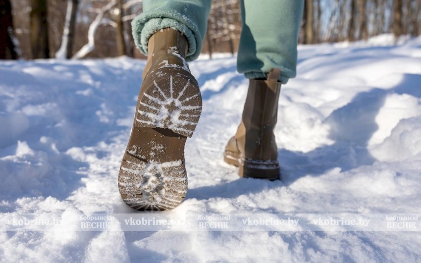 Обувь против гололедицы: как выбрать и не упасть зимой