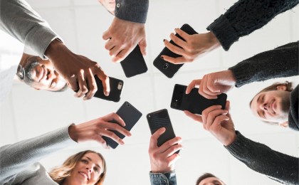 «Мой 2016-й»: какие смартфоны выбирали тогда и сейчас?