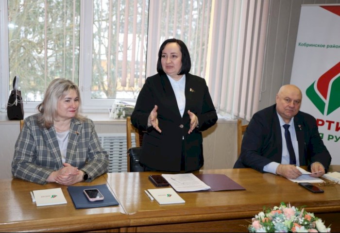 От мониторинга цен до туристического потенциала Кобринщины: насыщенная рабочая неделя депутата Полины Василюк в родном округе