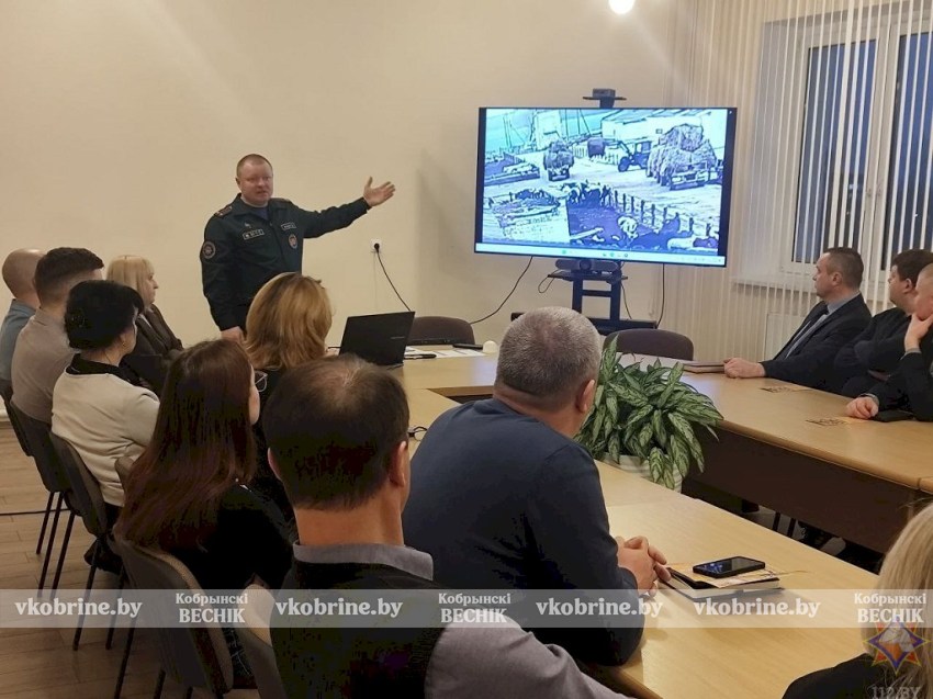 Профилактика вместо тушения: встречи спасателей Кобринщины с трудовыми коллективами