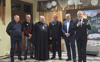 Юбилей выпуска: почетный гость Сергей Калиновский в стенах родной школы