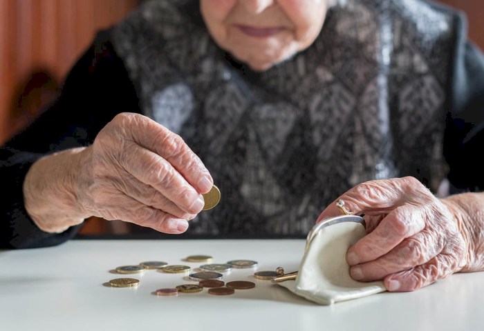 Eurostat бьет тревогу! Жители стран Балтии беднеют рекордными темпами