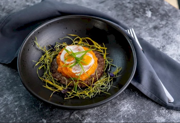 Еду, которую могли списать, теперь продают со скидками - новый сервис в Беларуси