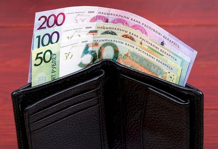 С 1 июля – минимум 45 рублей: кому из белорусов придется платить больше налогов