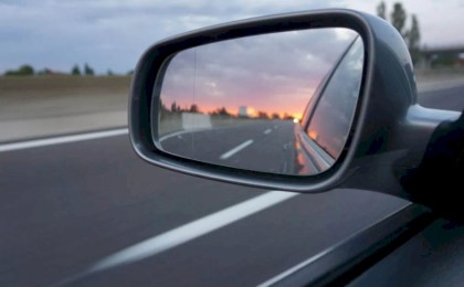 В ГАИ объяснили, почему белорусам пока не стоит переходить на летние шины