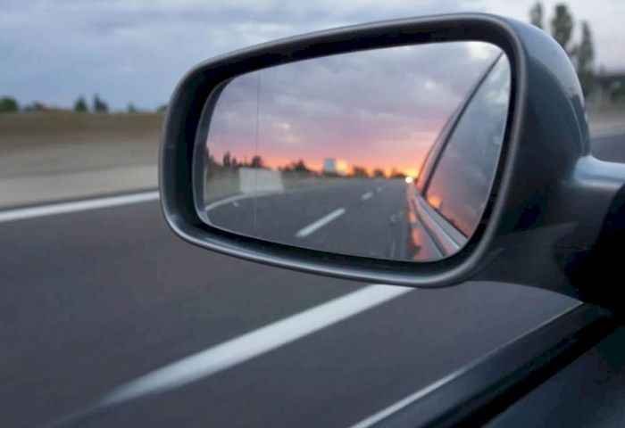 В ГАИ объяснили, почему белорусам пока не стоит переходить на летние шины