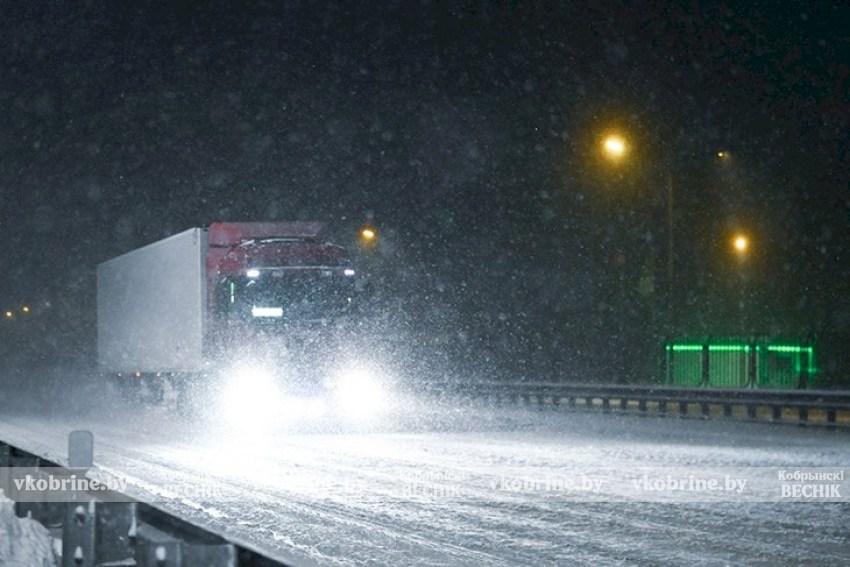 Оранжевый уровень опасности: рекомендации по вождению в условиях сильных морозов и гололедицы