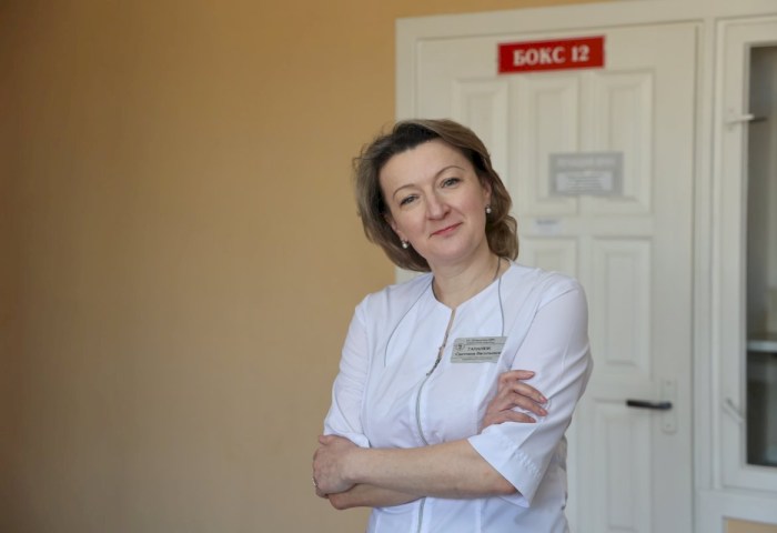 Заведующий инфекционным отделением Кобринской ЦРБ Светлана Гапанюк о медицине, доверии и тепле, которое лечит